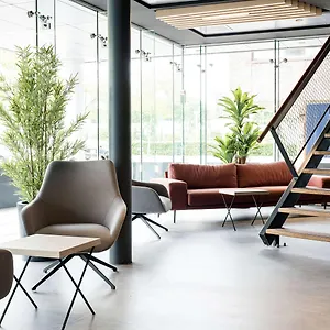 Отель Executive Residency By Western Amsterdam Airport Хоофддорп